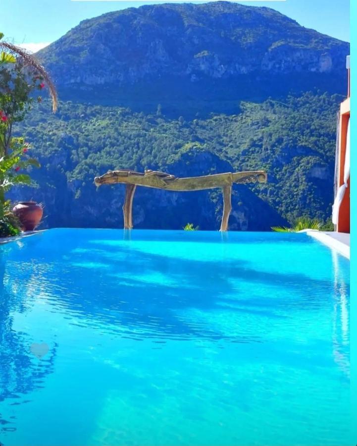 Ddg Retreat Hotel Casares Kültér fotó