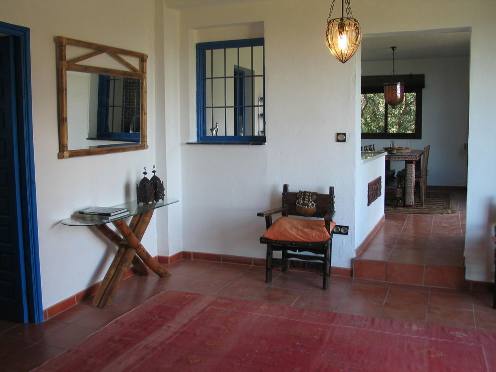 Ddg Retreat Hotel Casares Kültér fotó