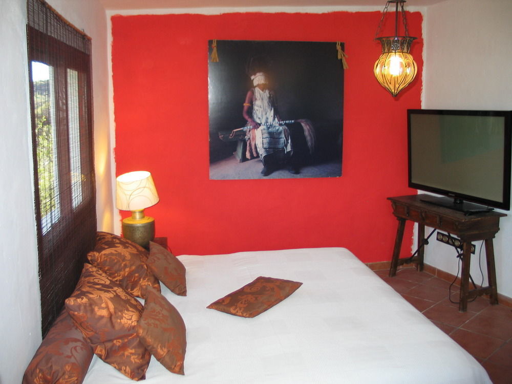 Ddg Retreat Hotel Casares Kültér fotó