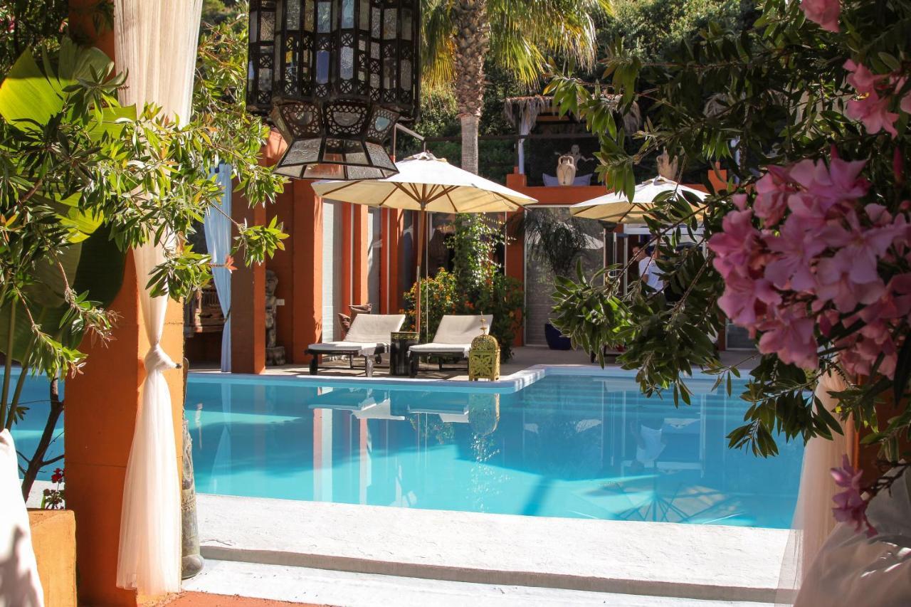 Ddg Retreat Hotel Casares Kültér fotó